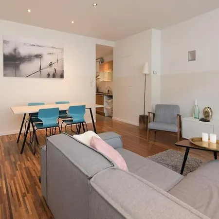 Duplex Met Groot Dakterras In Hartje *